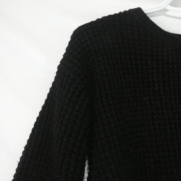FOREVER 21 | small | Black Textured Waffle Knit Crewneck Sweater | GUC - Picture 4 of 16